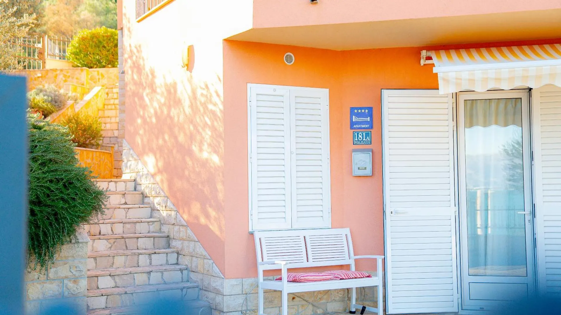 Apartament Regina Del Mare Slatine